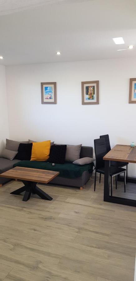 Apartamenty U Wioli I Marcina Łeba Extérieur photo
